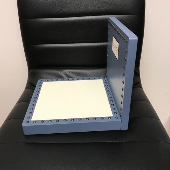 Gucci Stand - Picture 4 of 6